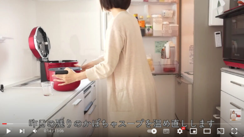 ホットクックミニは、色んな調理ができて便利な電気調理鍋であることを紹介している画像