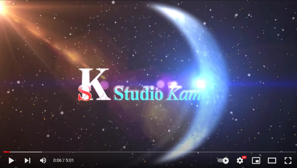 動画のオープニング映像。「K studio Kamiya」と中央に書かれている。背景は宇宙の映像。