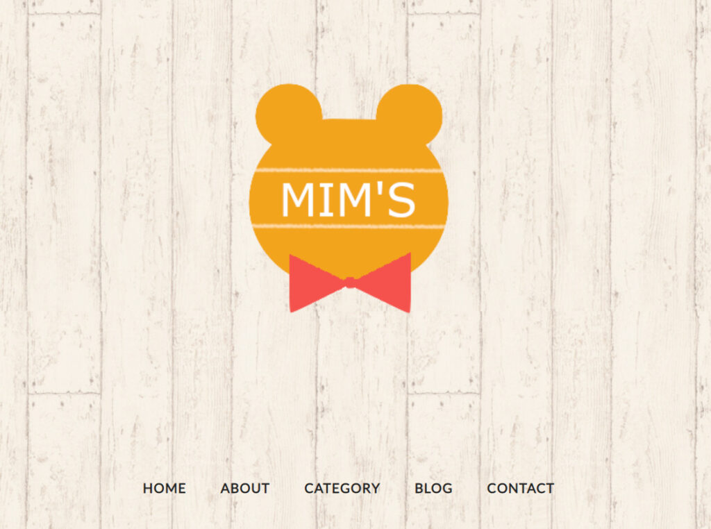 佐藤未侑さんのネットショップ「
MIM'S」のトップ画像です。くまの中にショップ名が入ったモチーフです。