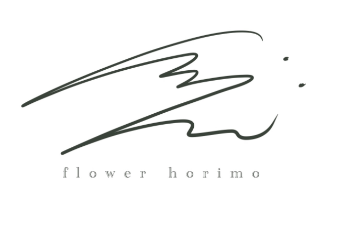 小林みつこさんのショップflower horimoのトップ画像、白背景にショップロゴが書かれている